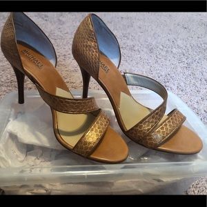**BRAND NEW - NOT IN ORIGINAL BOX** Michael Kors